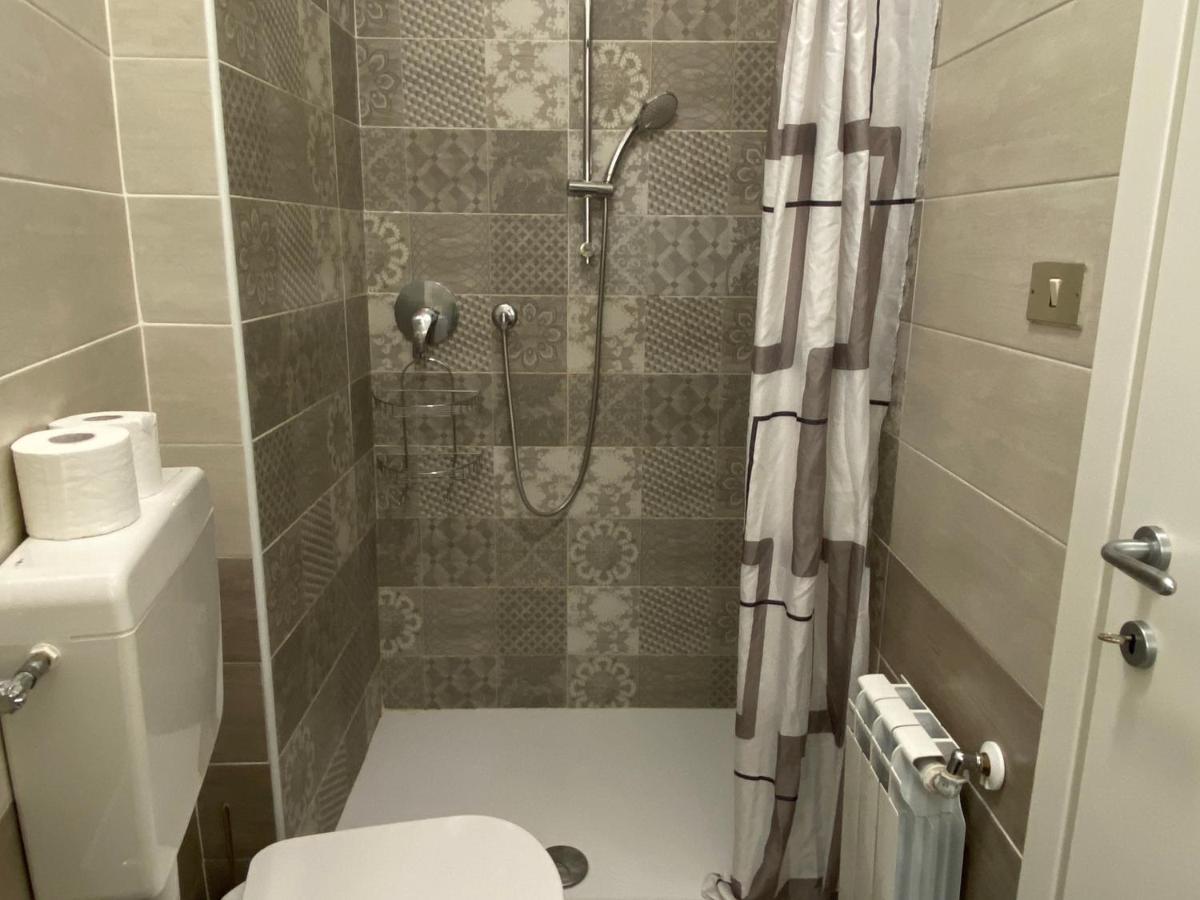 Residenza Cappuccini Aparthotel Peschiera del Garda Luaran gambar