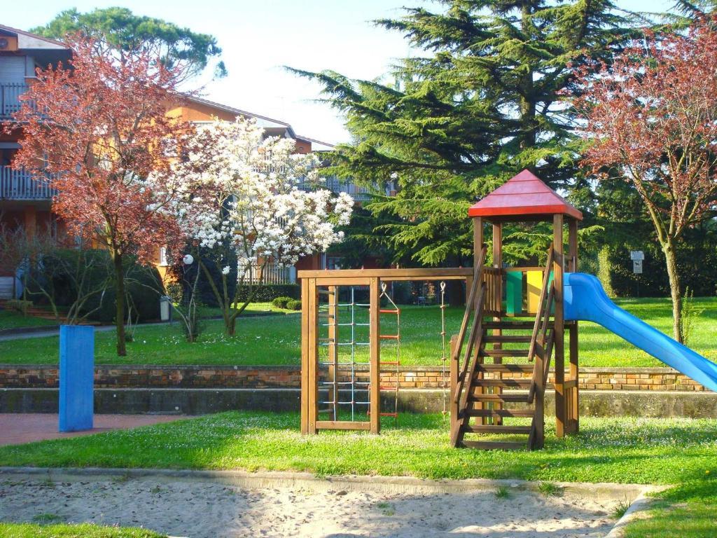 Residenza Cappuccini Aparthotel Peschiera del Garda Luaran gambar