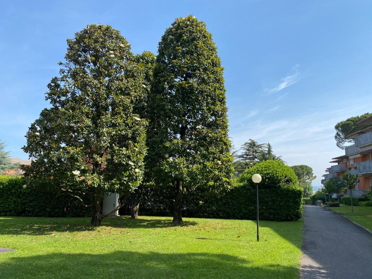 Residenza Cappuccini Aparthotel Peschiera del Garda Luaran gambar